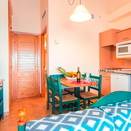 Hotel Rv Sea Club 4*